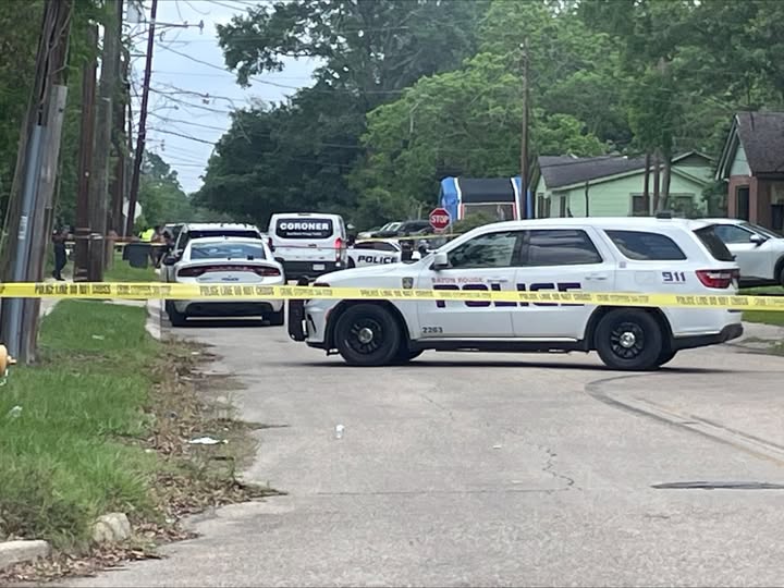 SHOOTING UPDATE: 34-Year-Old Abraham Ross Found Dead on Front Porch of His Home