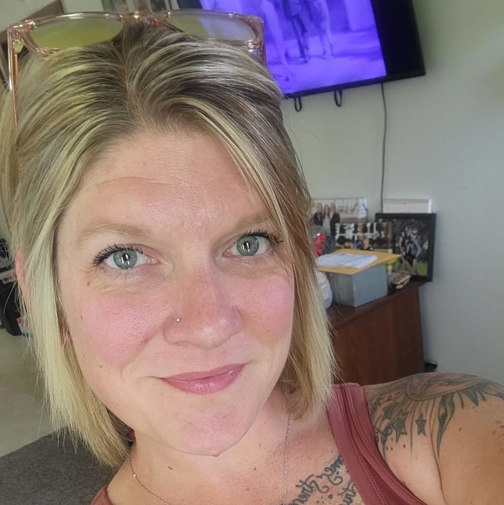 Remembering Carrie Lee Anderson: Beloved Prior Lake Wife and Mother Passes After Brave Battle with Cancer